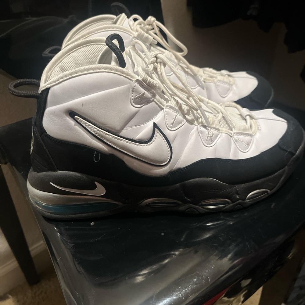 Nike air max uptempo White and Black
